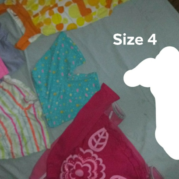 A lil bit of everything read pricing in descriptio - Picture 5 of 8